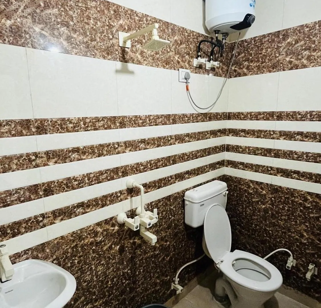 Hotel The Majestic Taj Near Tajmahal Agra